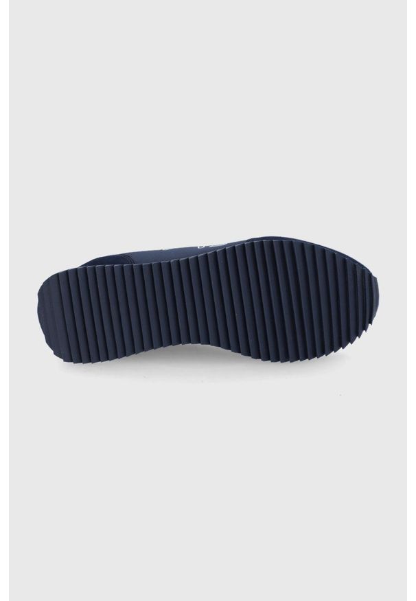 EA7 Emporio Armani buty kolor granatowy. Nosek buta: okrągły. Zapięcie: sznurówki. Kolor: niebieski. Obcas: na platformie