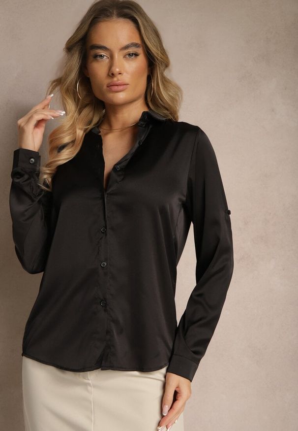 Renee - Czarna Klasyczna Koszula z Kołnierzykiem Kassinea. Okazja: na co dzień. Kolor: czarny. Materiał: jeans. Długość rękawa: długi rękaw. Długość: długie. Styl: klasyczny