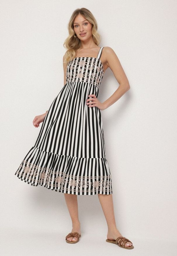 Born2be - Czarno-Biała Sukienka z Bawełny Ozdobiona Haftem Redale. Okazja: na co dzień. Kolor: czarny. Materiał: bawełna. Długość rękawa: na ramiączkach. Wzór: haft, aplikacja. Typ sukienki: proste. Styl: klasyczny, casual, elegancki