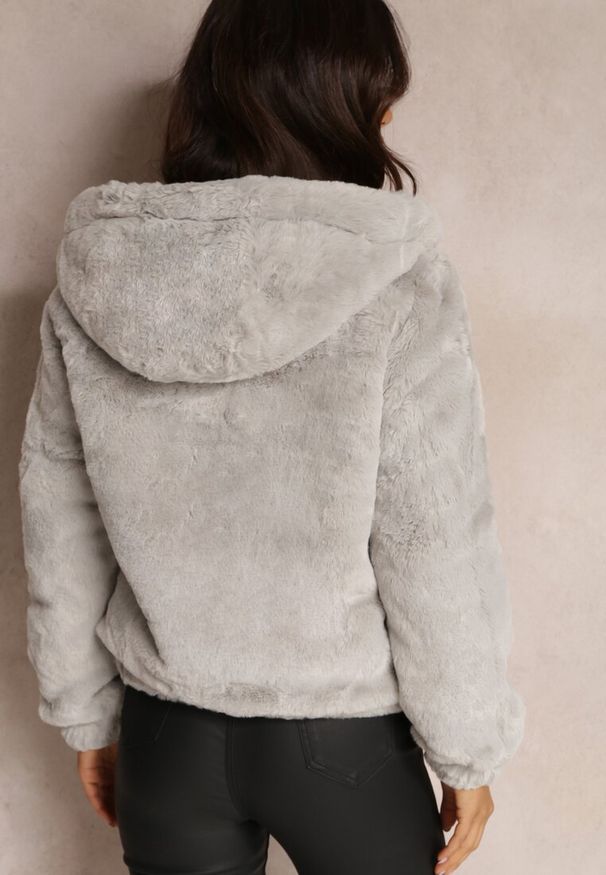 Renee - Jasnoszara Kurtka Futerko Teddy Oversize Fofana. Kolor: szary. Materiał: futro. Sezon: zima, jesień