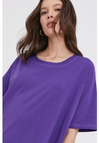 Answear Lab T-shirt damski kolor fioletowy. Kolor: fioletowy. Materiał: dzianina. Wzór: gładki. Styl: wakacyjny