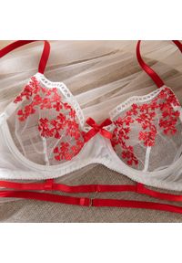 Intica - Komplet bielizny z haftem na romantyczne wieczory Bediya. Kolor: wielokolorowy. Materiał: materiał. Wzór: haft #3