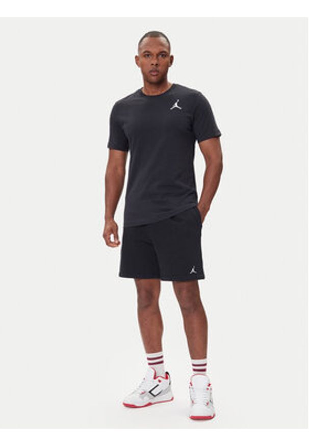 Nike T-Shirt DC7485 010 Czarny Regular Fit. Kolor: czarny. Materiał: bawełna