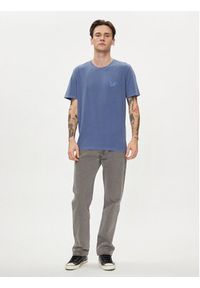 Lee T-Shirt Wobbly 112349080 Niebieski Regular Fit. Kolor: niebieski. Materiał: bawełna #3