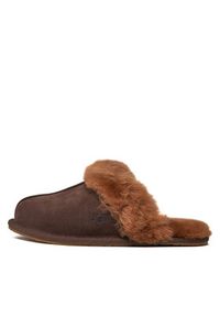 Ugg Kapcie W Scuffette II 1106872 Brązowy. Kolor: brązowy. Materiał: skóra