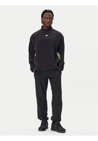 Adidas - adidas Bluza adicolor Woven Drill JW5957 Czarny Loose Fit. Kolor: czarny. Materiał: syntetyk #3