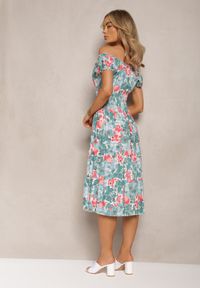 Renee - Zielono-Niebieska Sukienka Midi z Krótkim Rękawem z Wiskozy w Kwiaty Emena. Kolor: zielony. Materiał: wiskoza. Długość rękawa: krótki rękaw. Wzór: kwiaty. Sezon: lato. Typ sukienki: rozkloszowane. Długość: midi