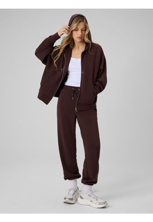 4f - 4F T-shirt slim gładki damski - biały XS. Okazja: na co dzień. Typ kołnierza: dekolt kwadratowy. Kolor: biały. Materiał: tkanina. Wzór: gładki. Styl: casual