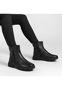 Czarne Botki Wasak Skórzane Buty Damskie Zapinane Na Suwak. Zapięcie: zamek. Kolor: czarny. Materiał: skóra. Wzór: grochy. Styl: elegancki, klasyczny #1