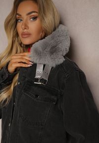Renee - Ciemnoszara Kurtka Jeansowa z Kołnierzem z Futrem i Sprzączkami Senalithra. Okazja: na co dzień. Kolor: szary. Materiał: jeans, futro. Długość rękawa: długi rękaw. Długość: długie. Styl: casual, elegancki #3