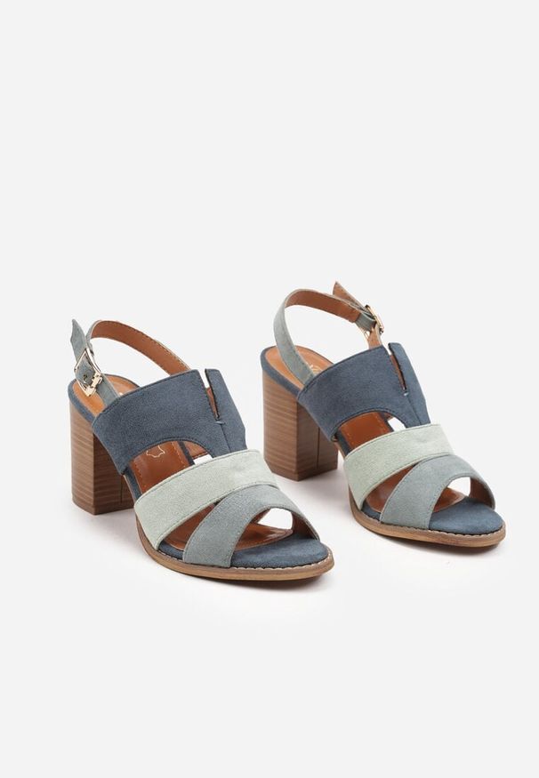 Born2be - Zielone Sandały na Obcasie ze Skórzaną Wkładką Zapinane na Sprzączkę Testana. Okazja: na randkę, na spacer. Zapięcie: sprzączka. Kolor: zielony. Materiał: skóra. Sezon: lato. Obcas: na obcasie. Styl: elegancki. Wysokość obcasa: średni