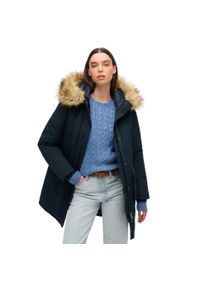 Parka z sztucznego futra damska Superdry Everest. Kolor: niebieski. Materiał: futro. Długość rękawa: długi rękaw. Sezon: zima #2