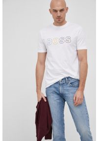 BOSS - Boss T-shirt bawełniany kolor biały z nadrukiem. Okazja: na co dzień. Kolor: biały. Materiał: bawełna. Wzór: nadruk. Styl: casual