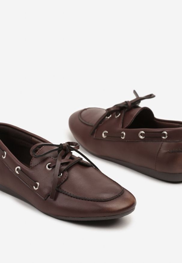 Born2be - Brązowe Mokasyny Ozdobione Sznurowaniem Tolioriana. Okazja: na co dzień. Zapięcie: sznurówki. Kolor: brązowy. Materiał: jeans. Wzór: aplikacja. Styl: klasyczny, elegancki, casual