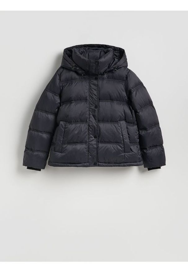 Reserved - Pikowana kurtka z puchem - czarny. Kolor: czarny. Materiał: puch