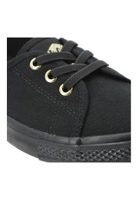 Trampki damskie Lee Cooper, cholewka z materiału tekstylnego elastyczne sznurówki na płaskiej podeszwie, czarne, LCW-26-02-4045L SVL-395. Zapięcie: sznurówki. Kolor: czarny. Materiał: materiał. Szerokość cholewki: normalna. Obcas: na płaskiej podeszwie #7