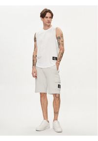Calvin Klein Jeans Tank top Monologo Badge J30J325529 Biały Regular Fit. Kolor: biały. Materiał: bawełna #3