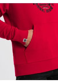 Ombre Clothing - Bluza męska kangurka z nadrukiem - czerwona V2 OM-SSPS-0151 - XXL. Typ kołnierza: kaptur. Kolor: czerwony. Materiał: bawełna, poliester. Wzór: nadruk #3
