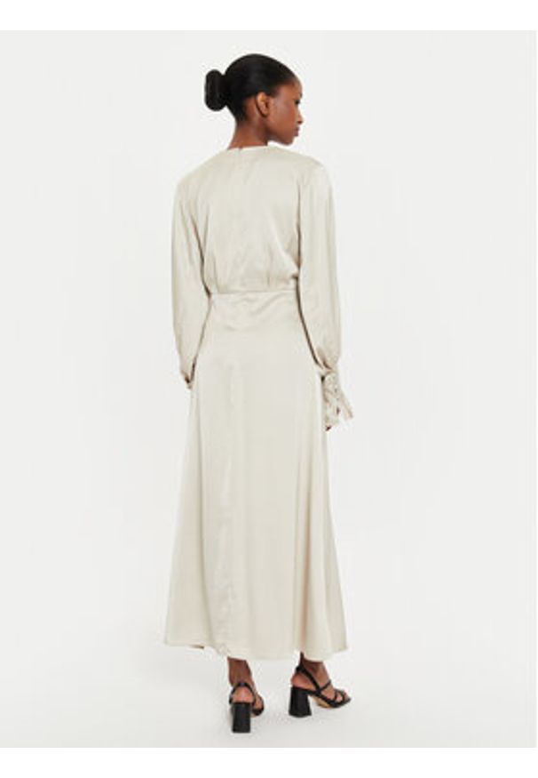 Karen by Simonsen Sukienka koktajlowa Peel 10105036 Beżowy Loose Fit. Kolor: beżowy. Materiał: wiskoza. Styl: wizytowy