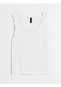 Sinsay - Prążkowana koszulka na ramiączkach - biały. Kolor: biały. Materiał: prążkowany. Długość rękawa: na ramiączkach