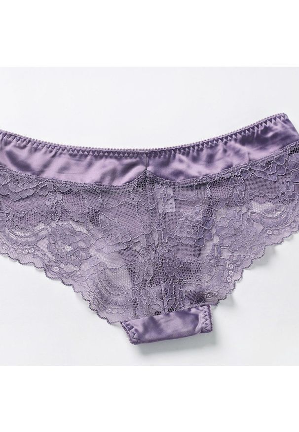 Intica - Komplet bielizny z koronki na romantyczne wieczory Eirini. Kolor: czerwony. Materiał: koronka. Wzór: koronka