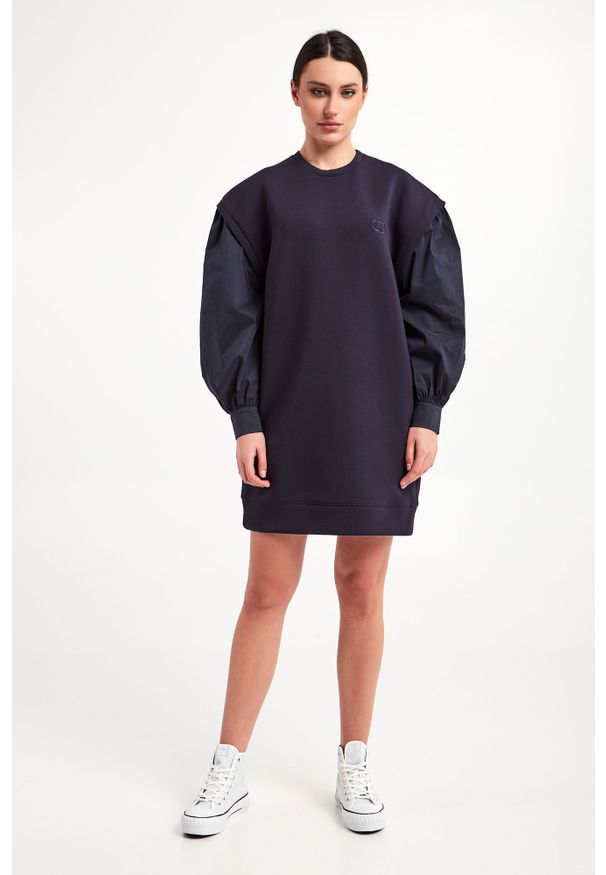 Twinset Milano - Sukienka TWINSET. Wzór: haft. Długość: mini
