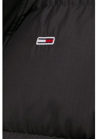 Tommy Jeans Kurtka puchowa DM0DM11182.4890 kolor czarny zimowa. Okazja: na co dzień. Kolor: czarny. Materiał: puch. Sezon: zima. Styl: casual #5