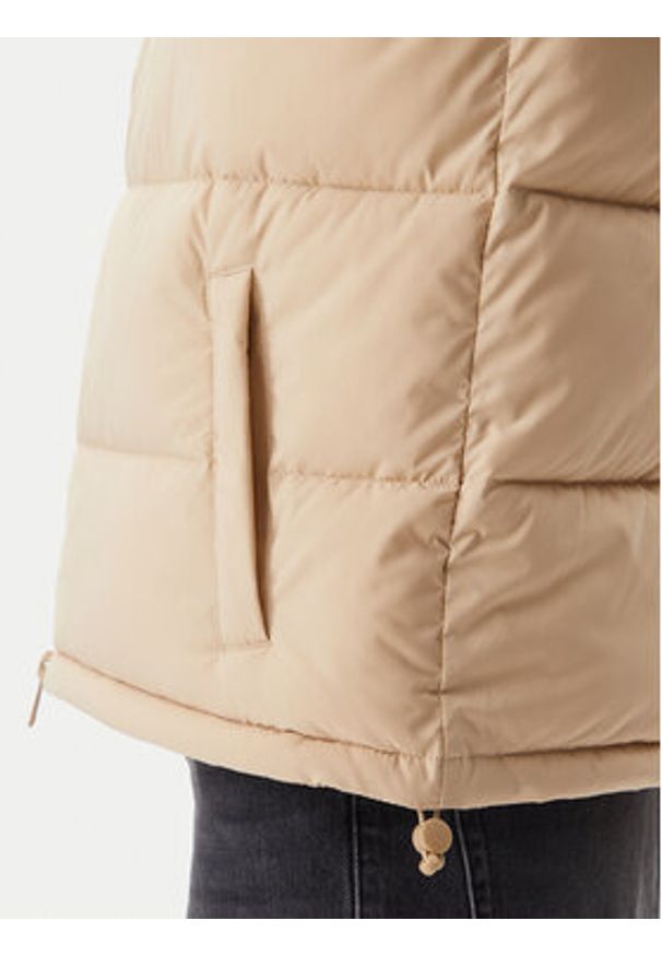 Guess Jeans Bezrękawnik W4BN59 WGII2 Beżowy Regular Fit. Kolor: beżowy. Materiał: syntetyk. Długość rękawa: bez rękawów