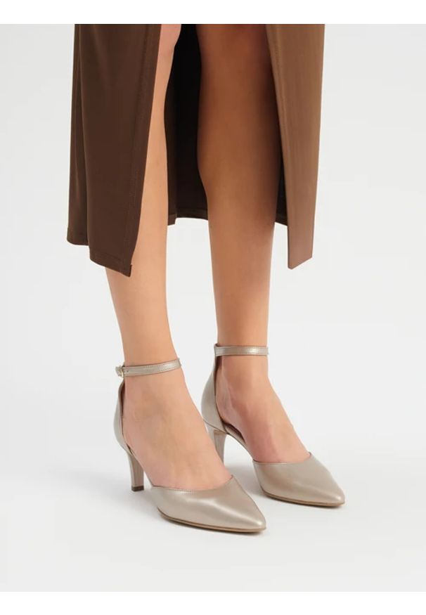 Ryłko - Czółenka damskie na szpilce z zapięciem wokół kostki. Kolor: szary. Materiał: skóra. Szerokość cholewki: normalna. Obcas: na szpilce. Styl: street. Wysokość obcasa: średni