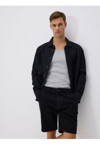 Reserved - Szorty jeansowe slim fit - czarny. Kolor: czarny. Materiał: jeans