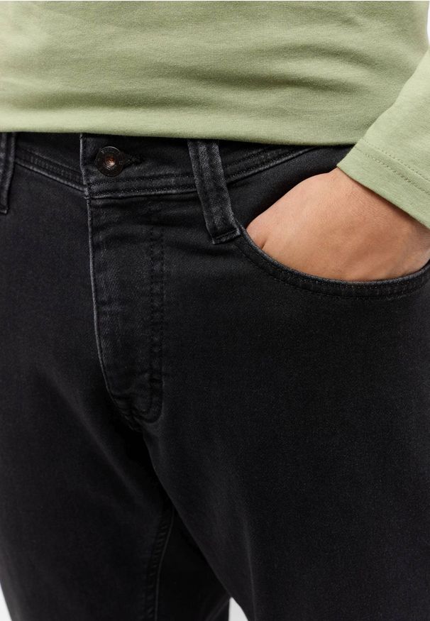 Męskie Spodnie Jeansowe Mustang Style Oregon Slim K Denim Black 1015546 4000 940