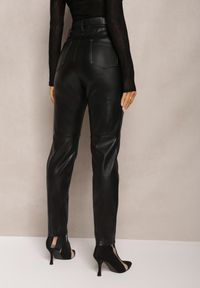 Renee - Czarne Spodnie z Imitacji Skóry High Waist Arillia. Stan: podwyższony. Kolor: czarny. Materiał: skóra