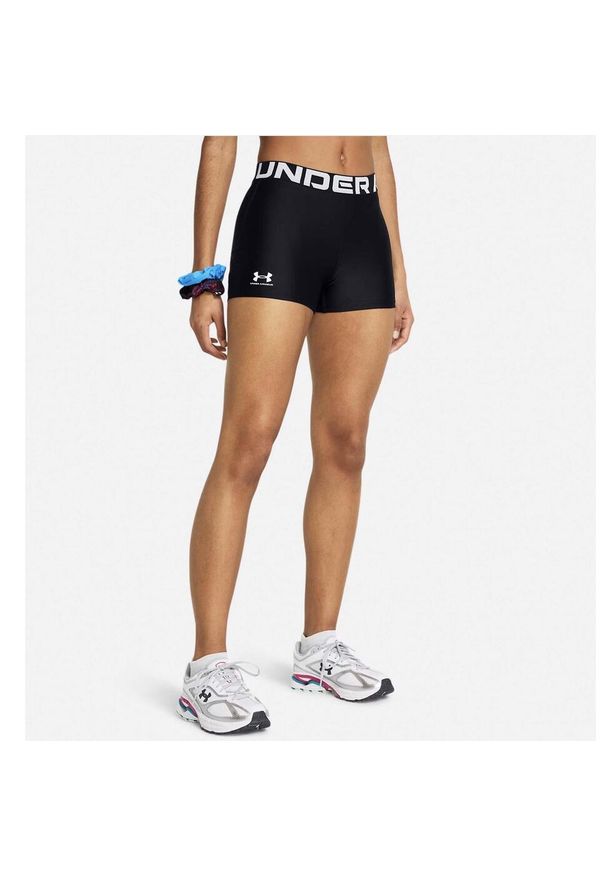 Krótkie Szorty Under Armour Ua Hg Authentics Damskie. Kolor: czarny, biały, wielokolorowy. Materiał: elastan, poliester. Długość: krótkie. Sport: bieganie
