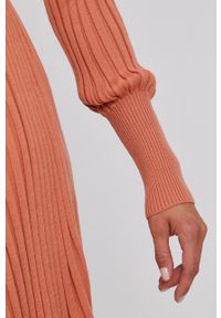 TwinSet - Twinset - Sukienka. Kolor: różowy. Materiał: dzianina. Długość rękawa: długi rękaw. Wzór: gładki. Typ sukienki: rozkloszowane #2