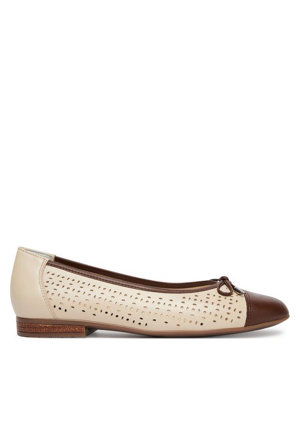 Baleriny Ara. Kolor: kremowy