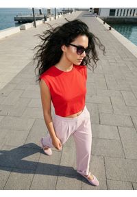 Sinsay - Bawełniana koszulka basic - czerwony. Kolor: czerwony. Materiał: bawełna #1