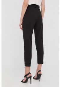 Nissa spodnie damskie kolor czarny fason cygaretki high waist. Stan: podwyższony. Kolor: czarny. Materiał: tkanina #4