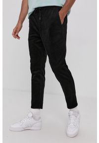 Only & Sons spodnie męskie kolor czarny proste. Okazja: na co dzień. Kolor: czarny. Materiał: tkanina. Wzór: gładki. Styl: casual #1