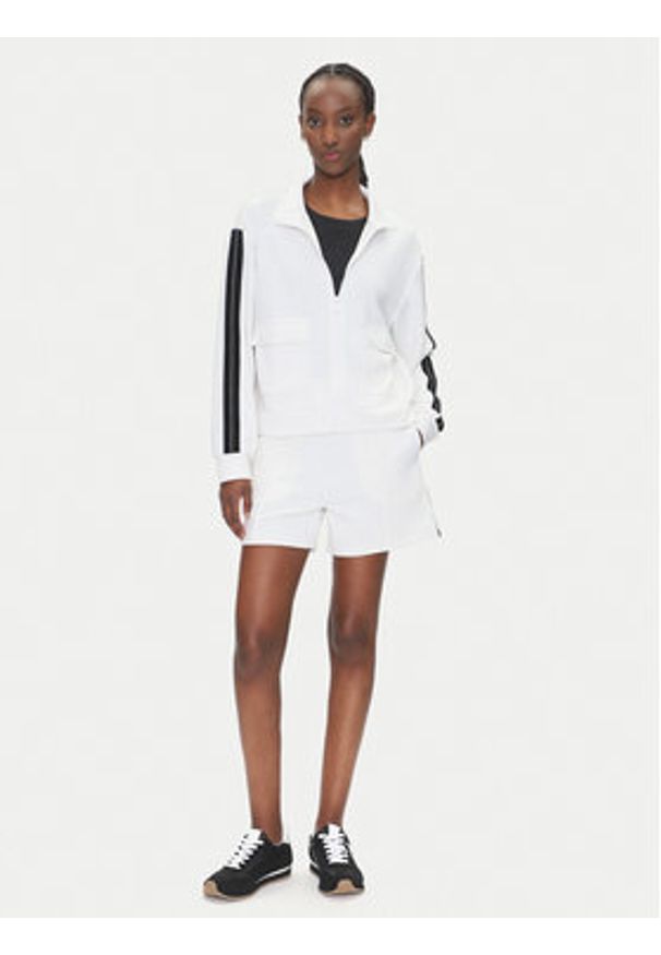 EA7 Emporio Armani Bluza 7W000171 AF12643 U0002 Biały Regular Fit. Kolor: biały. Materiał: syntetyk