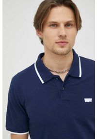 Levi's® - Levi's polo męski kolor granatowy gładki. Okazja: na spotkanie biznesowe. Typ kołnierza: polo. Kolor: niebieski. Długość: krótkie. Wzór: gładki. Styl: biznesowy #5