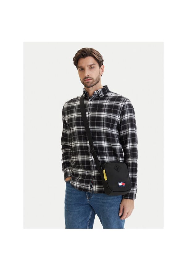 Saszetka Tommy Jeans. Kolor: czarny