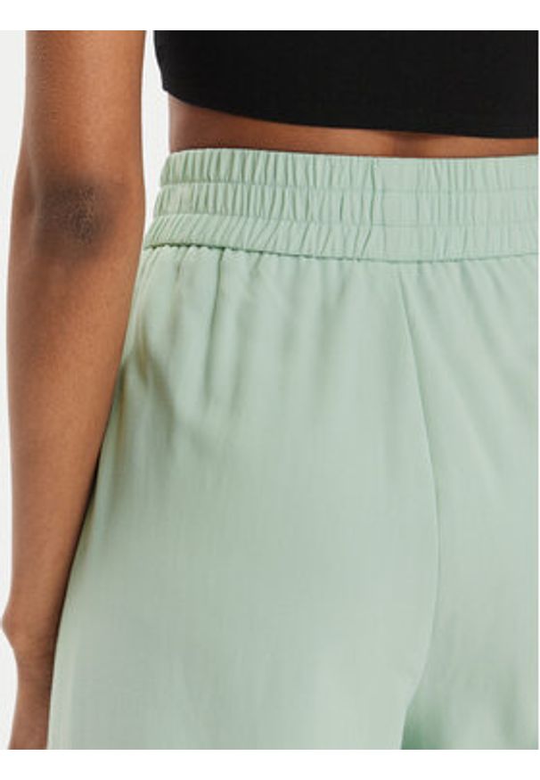 Vero Moda Spodnie materiałowe Carmen 10278926 Zielony Wide Leg. Kolor: zielony. Materiał: wiskoza
