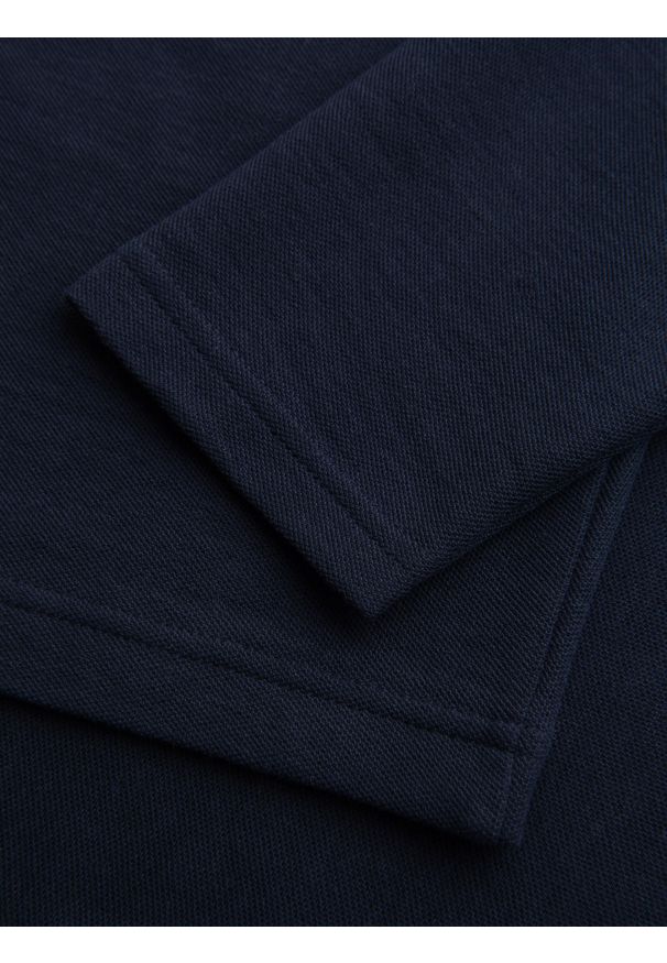 Ombre Clothing - Męski longsleeve BASIC z kołnierzykiem polo – granatowy V3 OM-POBL-0114 - XXL. Okazja: na co dzień, do pracy. Typ kołnierza: polo. Kolor: niebieski. Materiał: bawełna, dzianina. Długość rękawa: długi rękaw. Wzór: ze splotem. Styl: elegancki, casual
