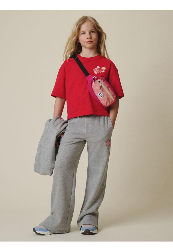 4f - 4F T-shirt loose z nadrukiem dziewczęcy - różowy 134/140 (8-10 lat). Okazja: na co dzień. Kolor: różowy. Materiał: dzianina, bawełna, jeans, dresówka. Wzór: nadruk. Sezon: lato. Styl: casual