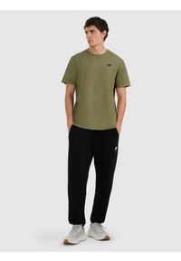 4f - 4F T-shirt regular gładki męski - khaki 3XL. Okazja: na co dzień. Kolor: oliwkowy, brązowy, wielokolorowy. Materiał: materiał, bawełna. Wzór: gładki. Styl: casual
