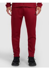 4f - 4F Spodnie treningowe szybkoschnące męskie - czerwone XL. Kolor: czerwony. Materiał: tkanina, materiał, elastan, syntetyk, włókno. Sport: fitness