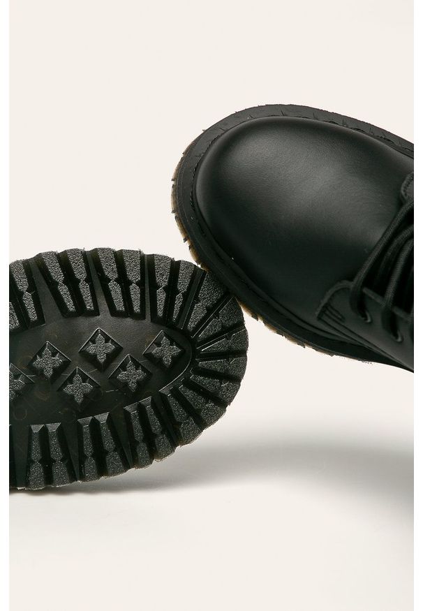 Dr. Martens - Workery. Zapięcie: sznurówki. Kolor: czarny