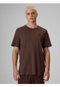 4f - 4F T-shirt regular gładki męski - brązowy L. Okazja: na uczelnię, na co dzień, do pracy, na spacer. Kolor: brązowy. Materiał: jeans, dzianina, bawełna, dresówka, materiał. Wzór: gładki. Styl: casual, klasyczny #1