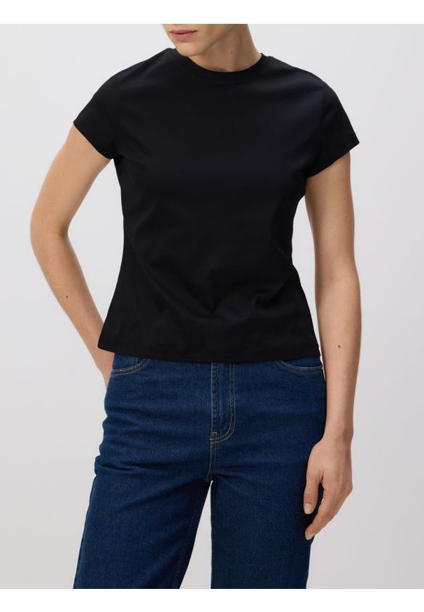 Reserved - T-shirt z domieszką jedwabiu - czarny. Kolor: czarny. Materiał: jedwab