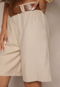 Renee - Beżowe Szorty z Wiskozą w Eleganckim Stylu z Paskiem z Klamrą Aravene. Okazja: na co dzień. Stan: podwyższony. Kolor: beżowy. Materiał: wiskoza. Styl: elegancki #4
